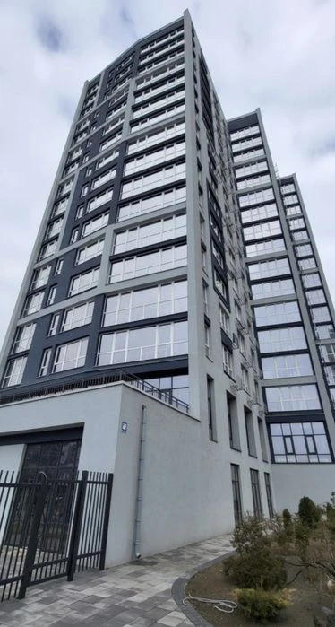 Продажа 3ой квартиры в ЖК Легенда