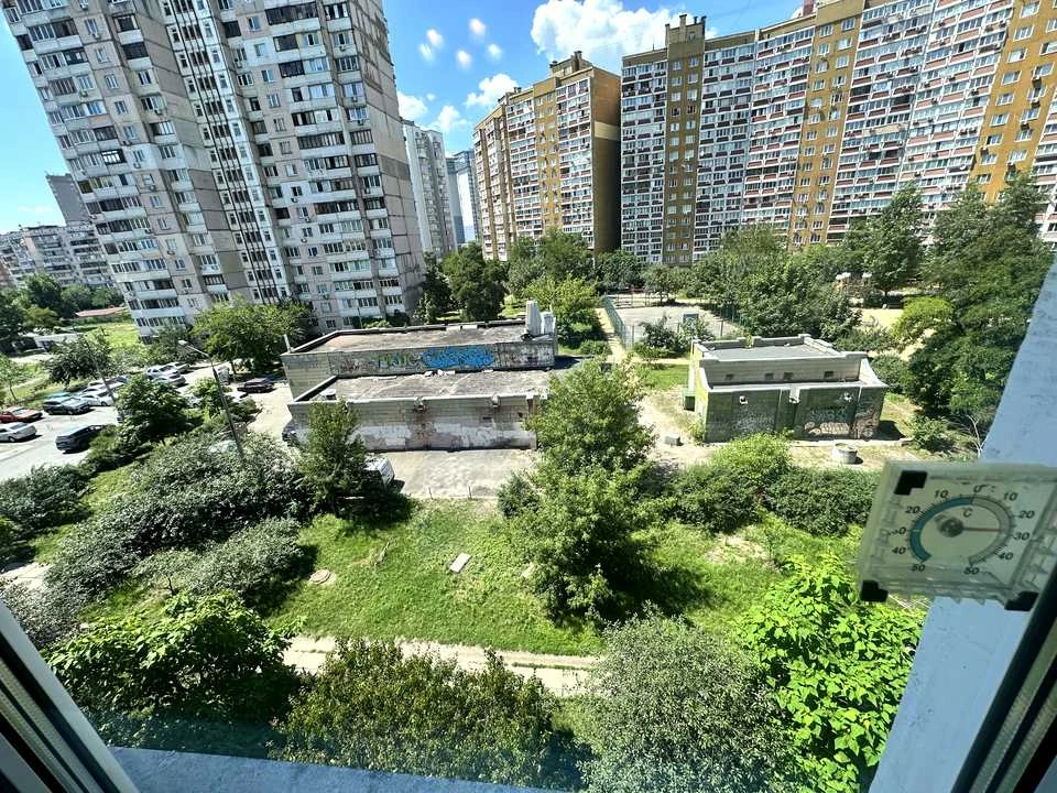 Квартира. Київ, вулиця Анни Ахматової