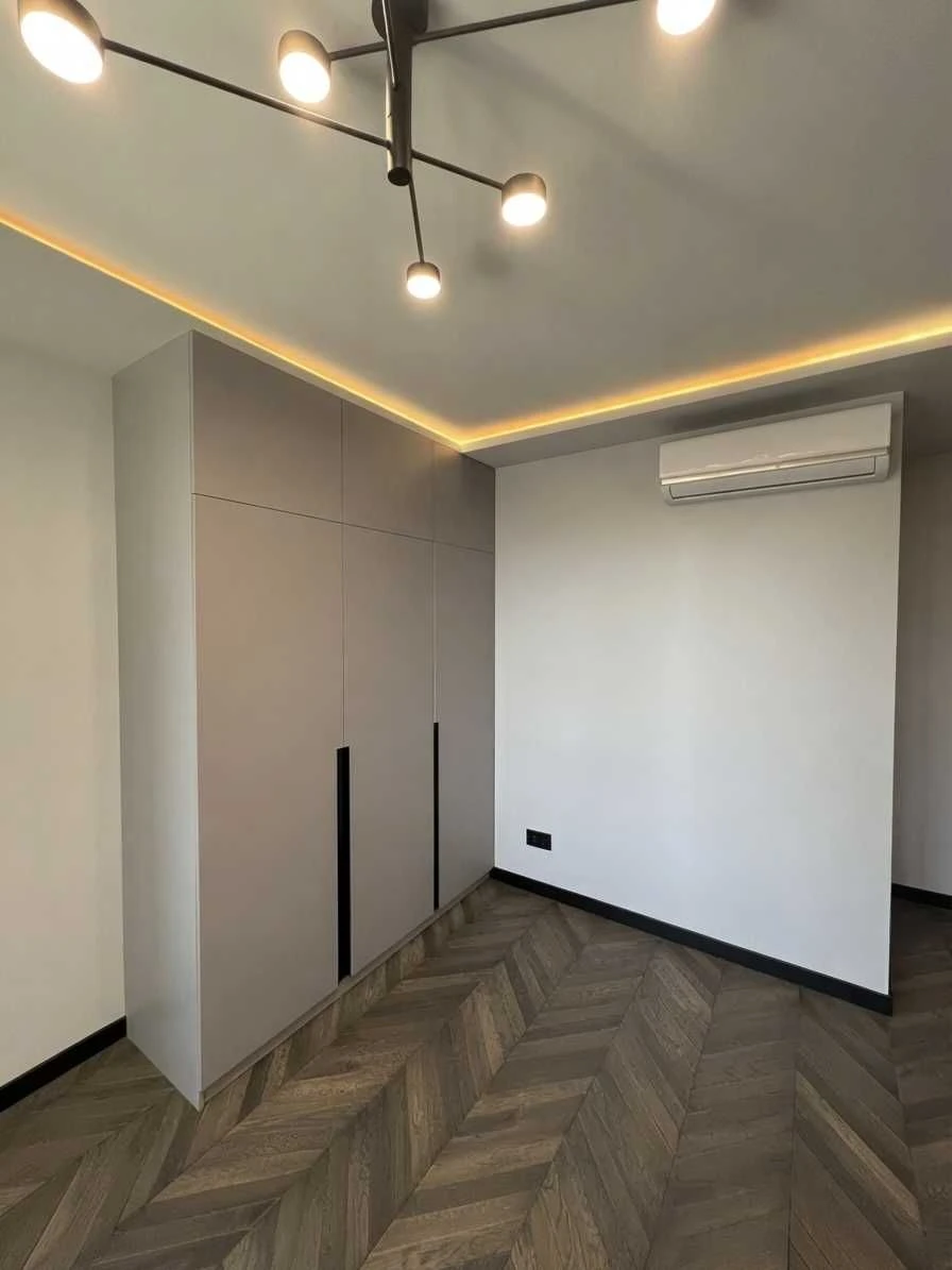 Продаж 3-кімнатної 90м квартири на 2 поверсі в жк Seven, з р