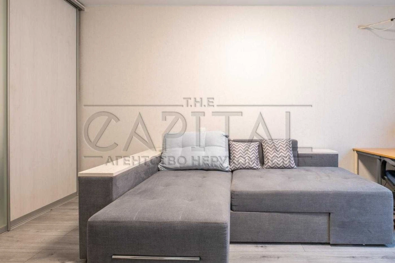 Apartment for Sale in "Novostyc'ka-Zamkovetska" Residence, 37 sq.m. New
