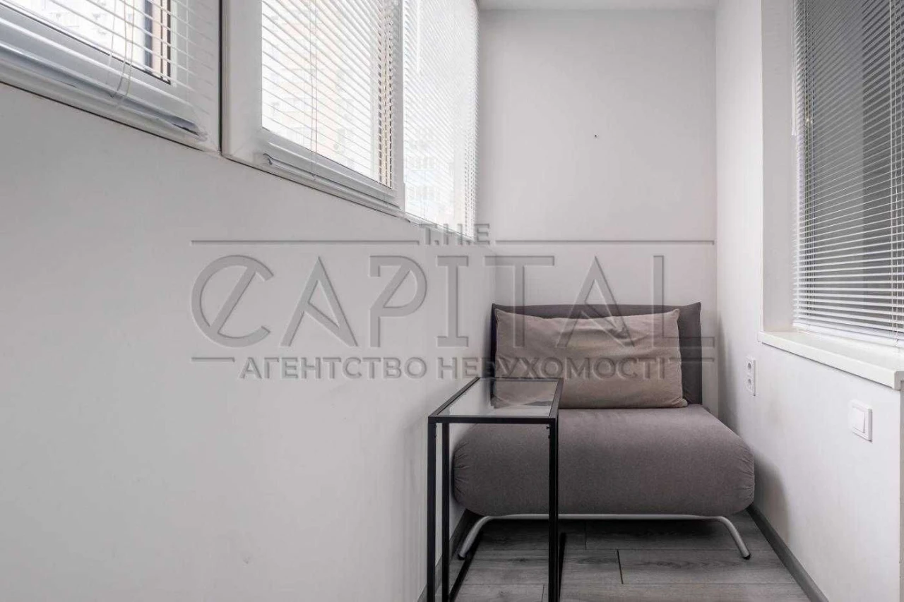 Apartment for Sale in "Novostyc'ka-Zamkovetska" Residence, 37 sq.m. New
