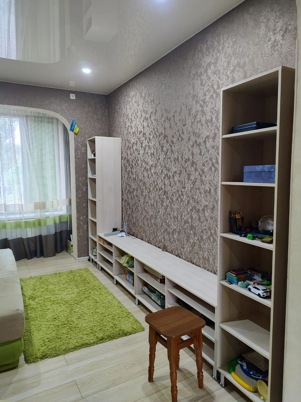 Sale of a 3-room apartment in the Alexandrovsky district