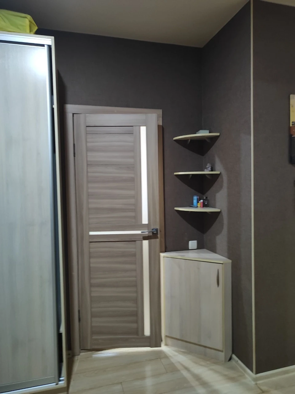 Sale of a 3-room apartment in the Alexandrovsky district