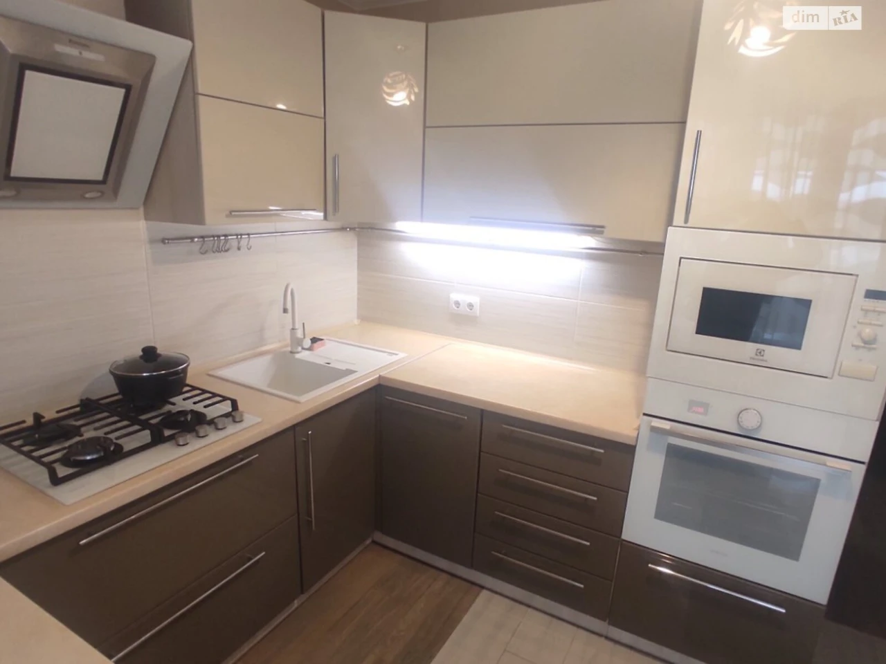Long Term Rental Apartment Academic