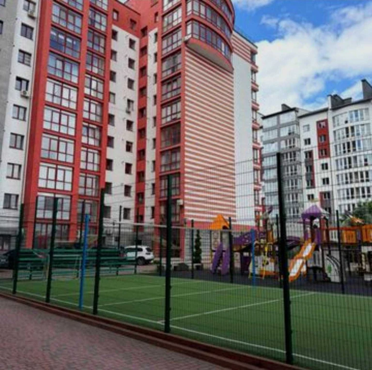 Selling 2-bedroom apartment in the European City residential complex. 58 sq m