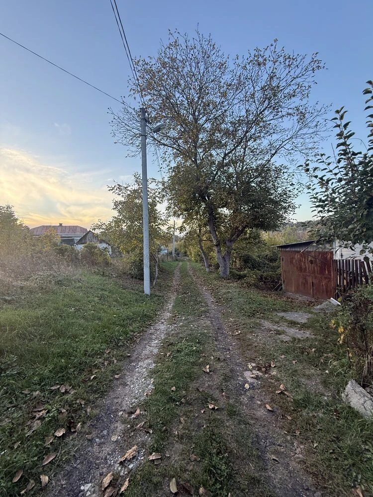 Кобищани, Земля 6 соток