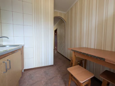 Простора 3-кімнатна квартира біля 31 школи, Вул.Соборності R