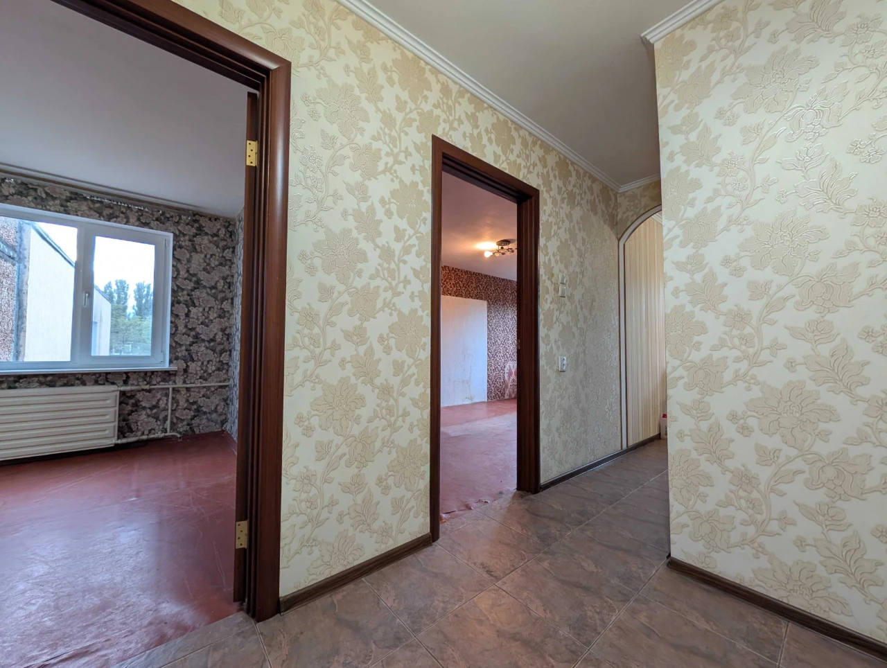 Простора 3-кімнатна квартира біля 31 школи, Вул.Соборності R
