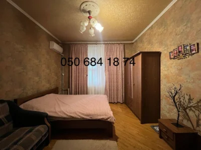 Selling a 3-room apartment (Konny Market area, Mol street)