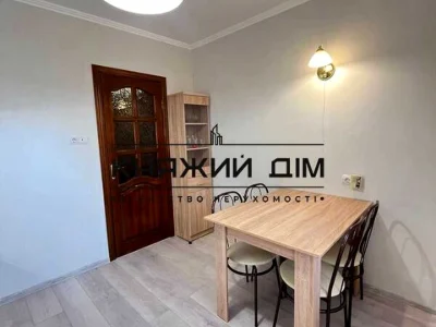 Квартира. Киев, улица Драгомынова