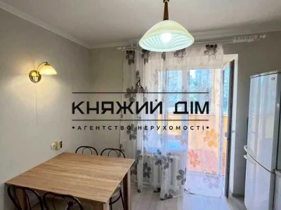 Квартира. Киев, улица Драгомынова