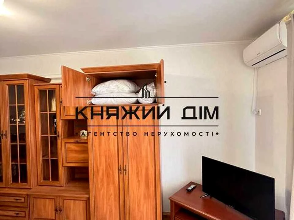 Квартира. Киев, улица Драгомынова