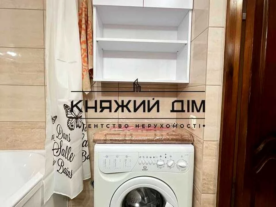 Квартира. Киев, улица Драгомынова