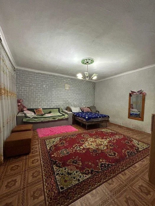 I will sell a house in Lenposeloke with a large plot
