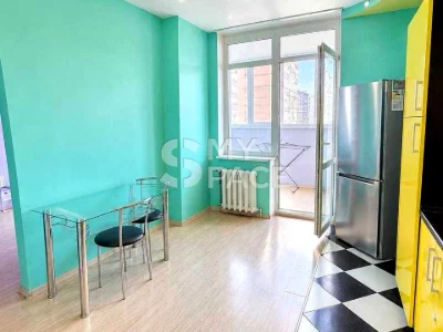 Apartment. Oleni Pchilka st, Kyiv