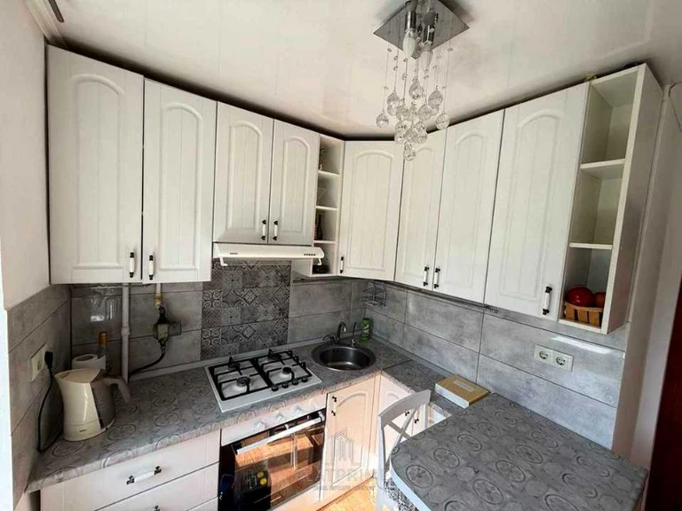 Apartment. Pavlo Virsky Blvd.