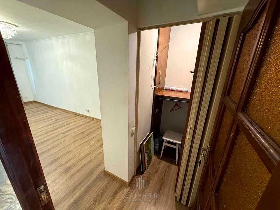 Apartment. Pavlo Virsky Blvd.