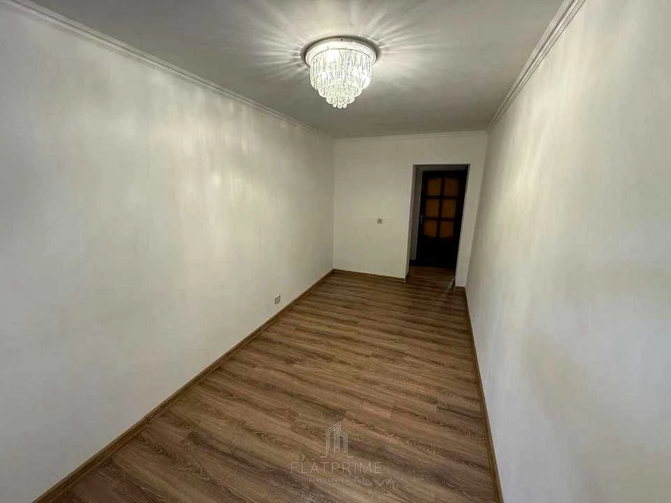 Apartment. Pavlo Virsky Blvd.