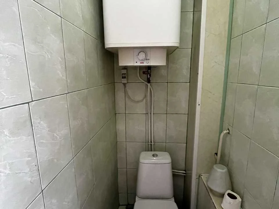 Apartment. Dnipro, residential area Topola-3, street.