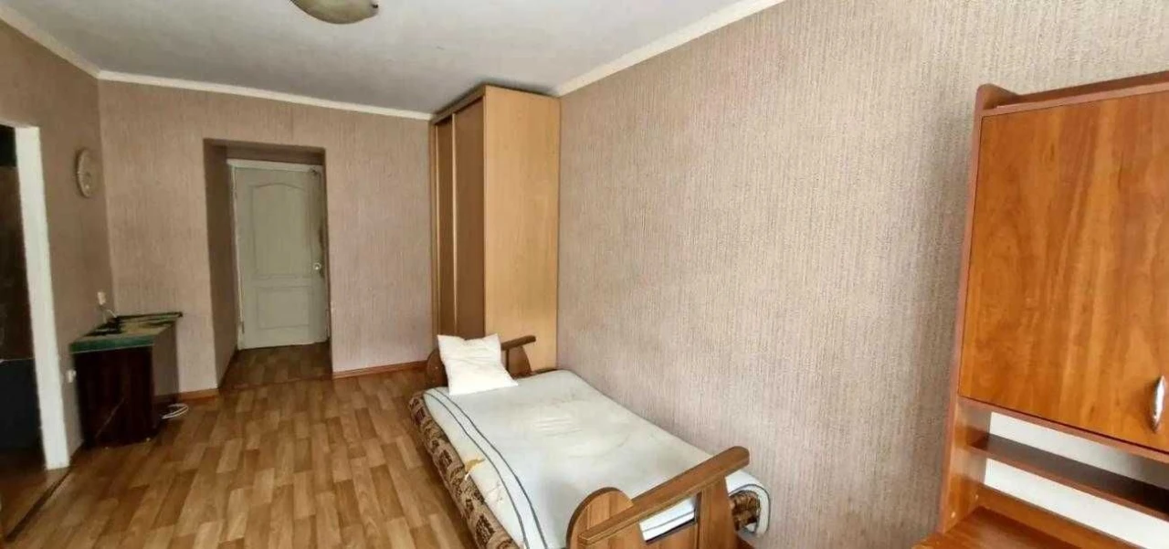 Продається 2-кімнатна квартира на вулиці Павла, будинок 23, вулиця 1.