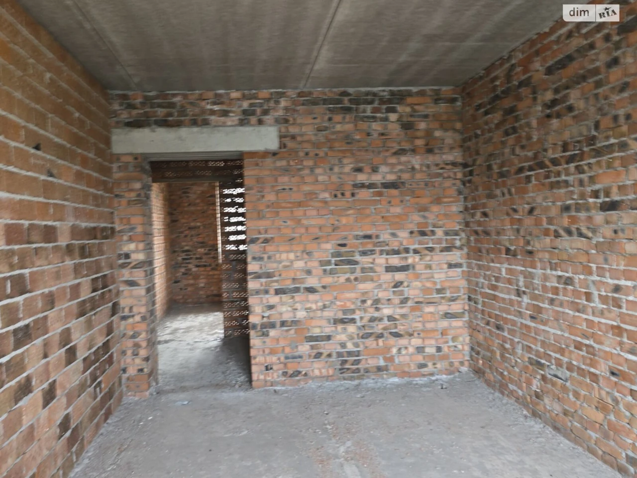 Apartment for Sale: Center