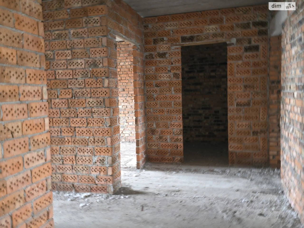 Apartment for Sale: Center