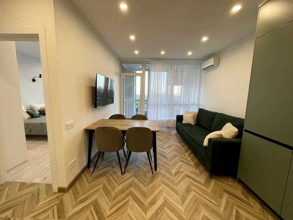 Apartment. Viktor Nekrasova st., Kyiv