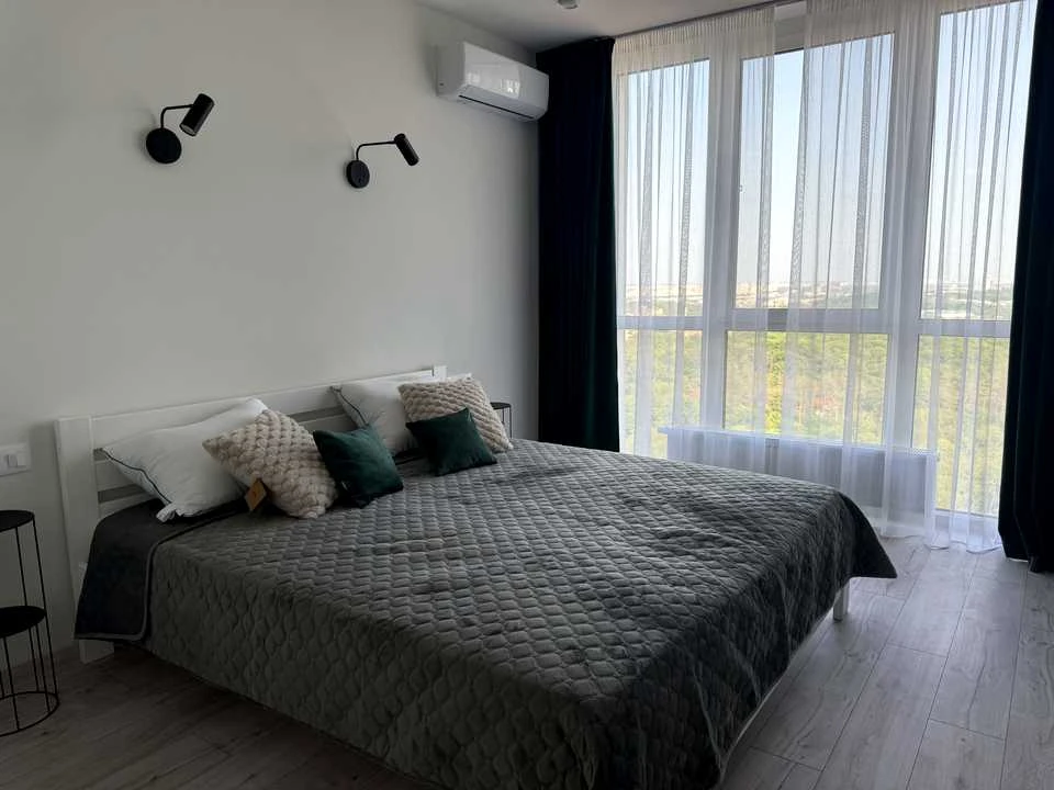 Apartment. Viktor Nekrasova st., Kyiv