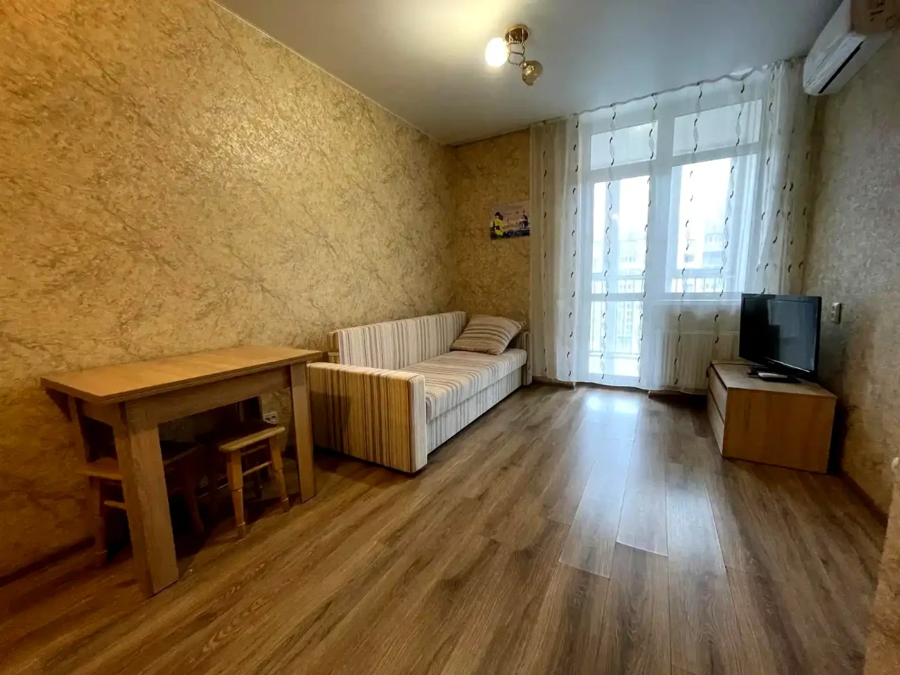 Оренда квартири 1-кімн. 38 м² 12/16 пов.