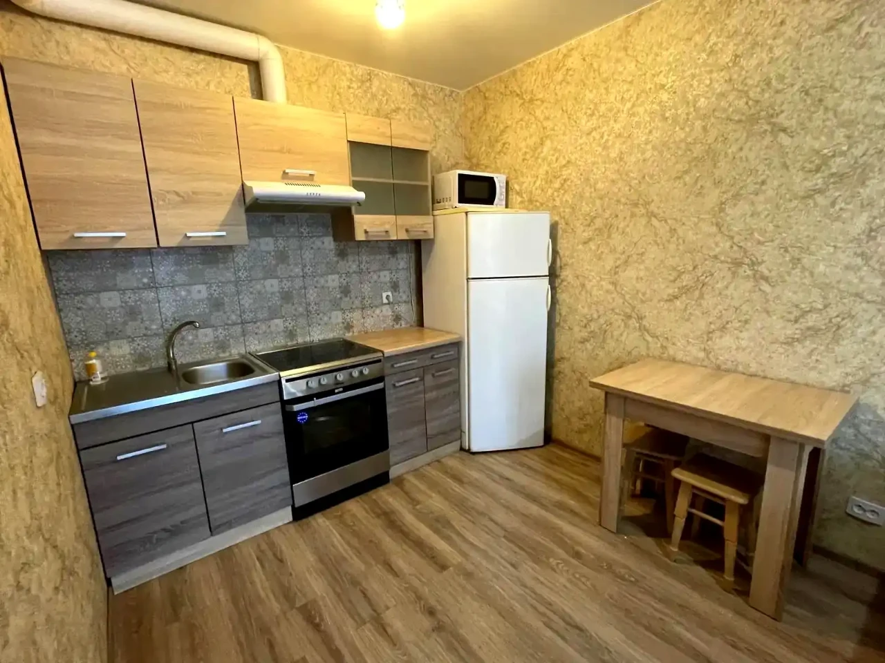 Оренда квартири 1-кімн. 38 м² 12/16 пов.