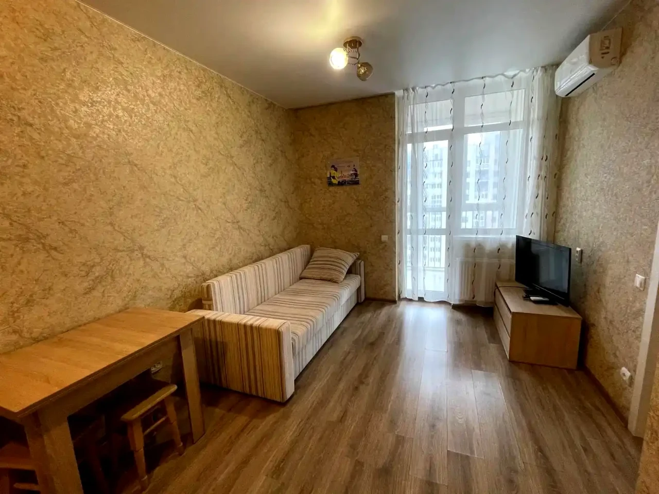 Оренда квартири 1-кімн. 38 м² 12/16 пов.