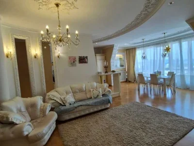 Apartment. Дніpro, Pavla Nirinberha st.