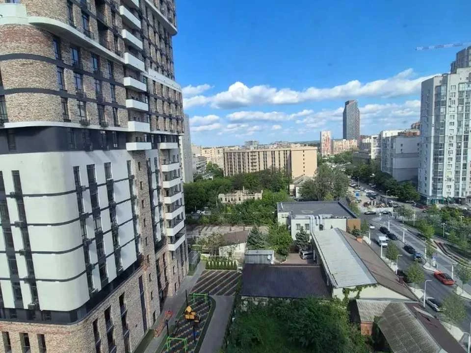 Apartment. Дніpro, Pavla Nirinberha st.