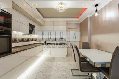 Продаж 3-кімнатної квартири 79,3 м² ЖК Володимирський, Центр