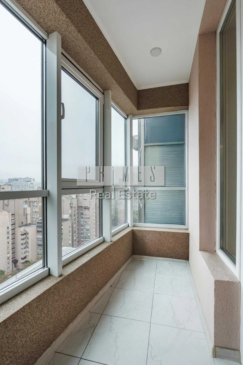 Продаж 3-кімнатної квартири 79,3 м² ЖК Володимирський, Центр
