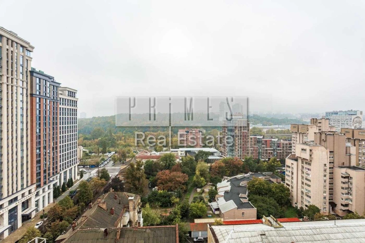 Продаж 3-кімнатної квартири 79,3 м² ЖК Володимирський, Центр