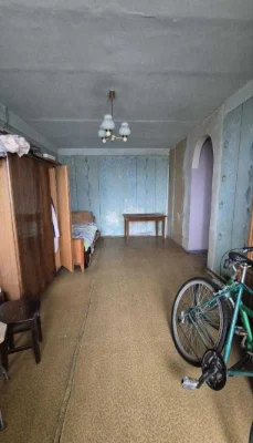 Продається 2-кімнатна квартира з окремими кімнатами на Салтівці, 7 хв. до метро.