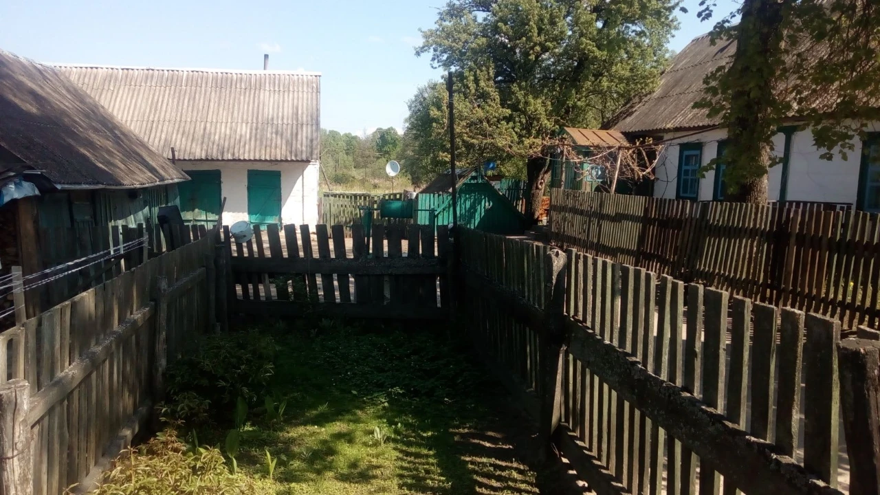 Продам будинок Житомирська обл коростенський р-н с.Іванівка