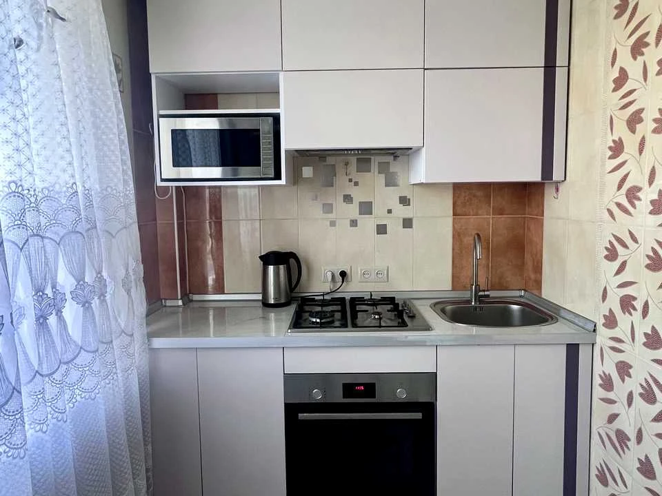 Apartment. Kharkiv, Valentynivska St. (Blyukhera)