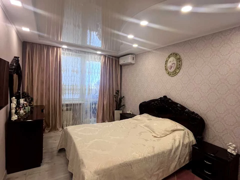 Apartment. Kharkiv, Valentynivska St. (Blyukhera)