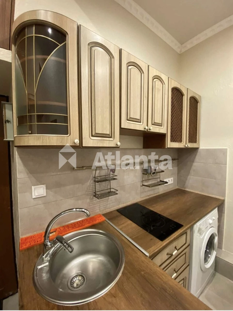 One-bedroom apartment in the city center, renovated and furnished
