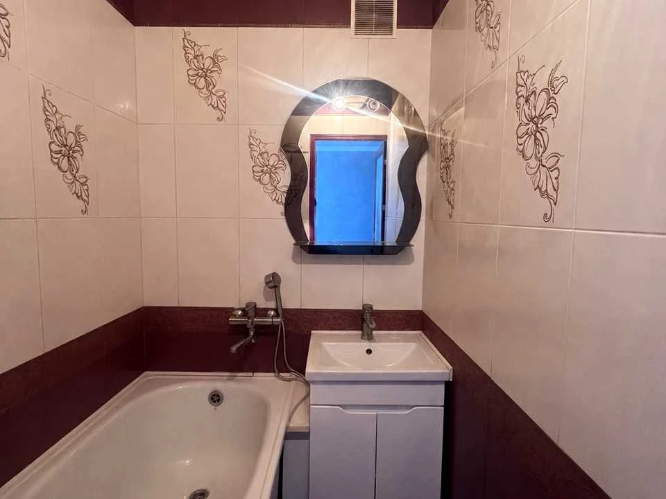 Apartment. Kharkiv, Valentynivska St. (Blyukhera)