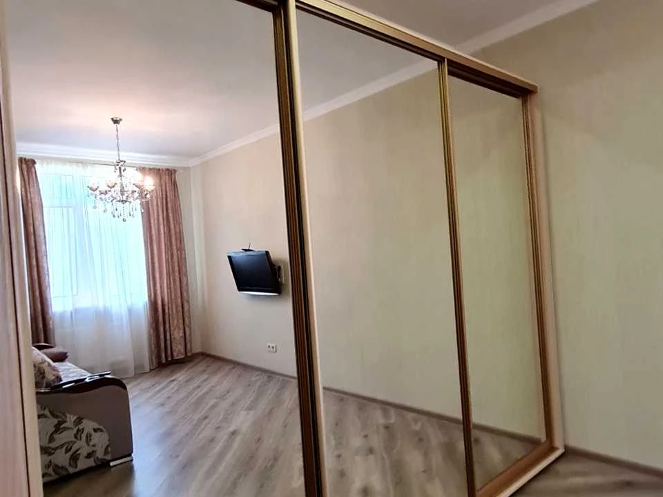 Apartment. Odessa, Perlinna str.