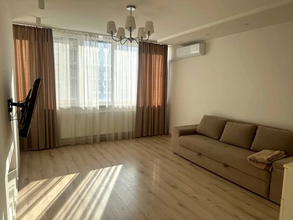 Apartment. Ivano-Frankivsk, Olgy Kisylevskoy st.