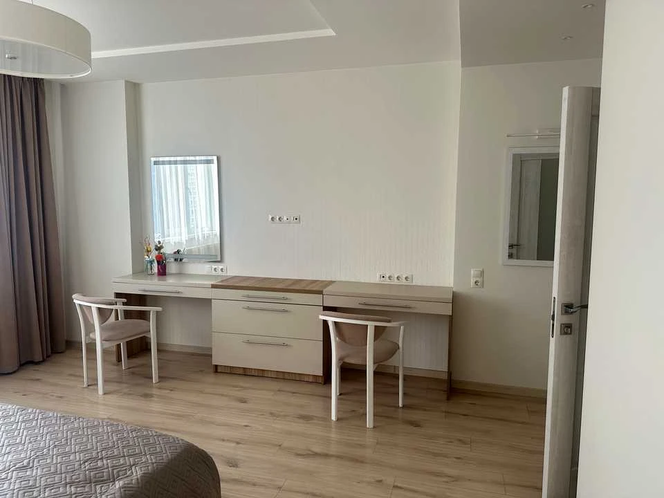 Apartment. Ivano-Frankivsk, Olgy Kisylevskoy st.