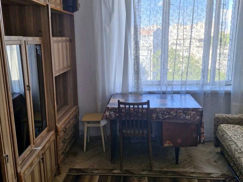 Apartment. Ivan Vykhovsky Street, Lviv