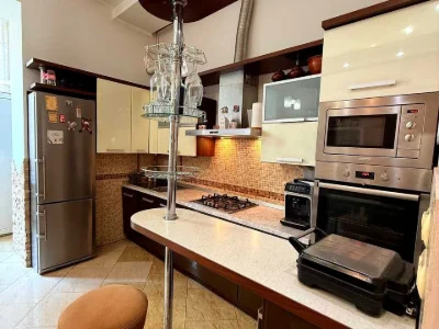Apartment. Ivan Franko Street, Львів
