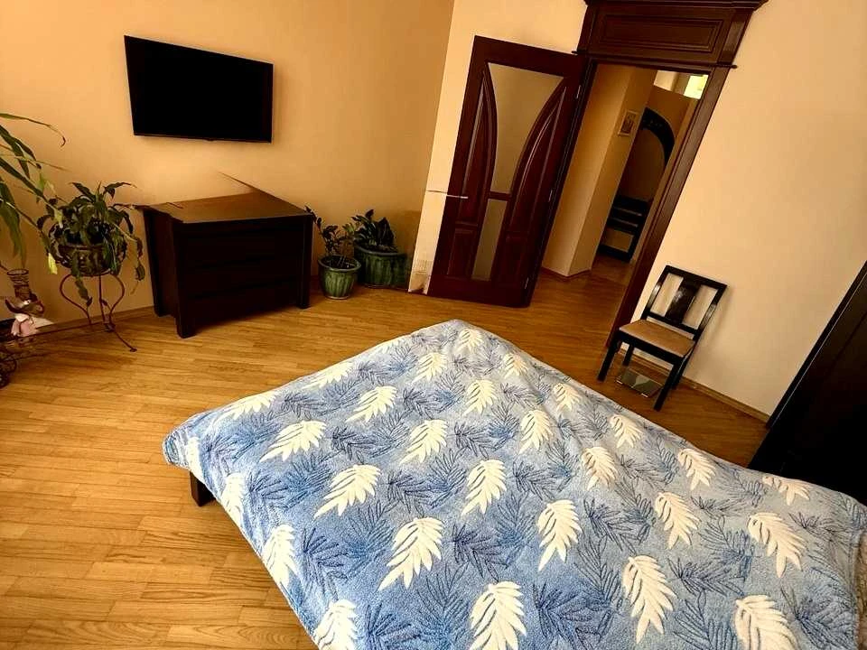 Apartment. Ivan Franko Street, Львів
