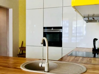 Apartment. Zarechna st.