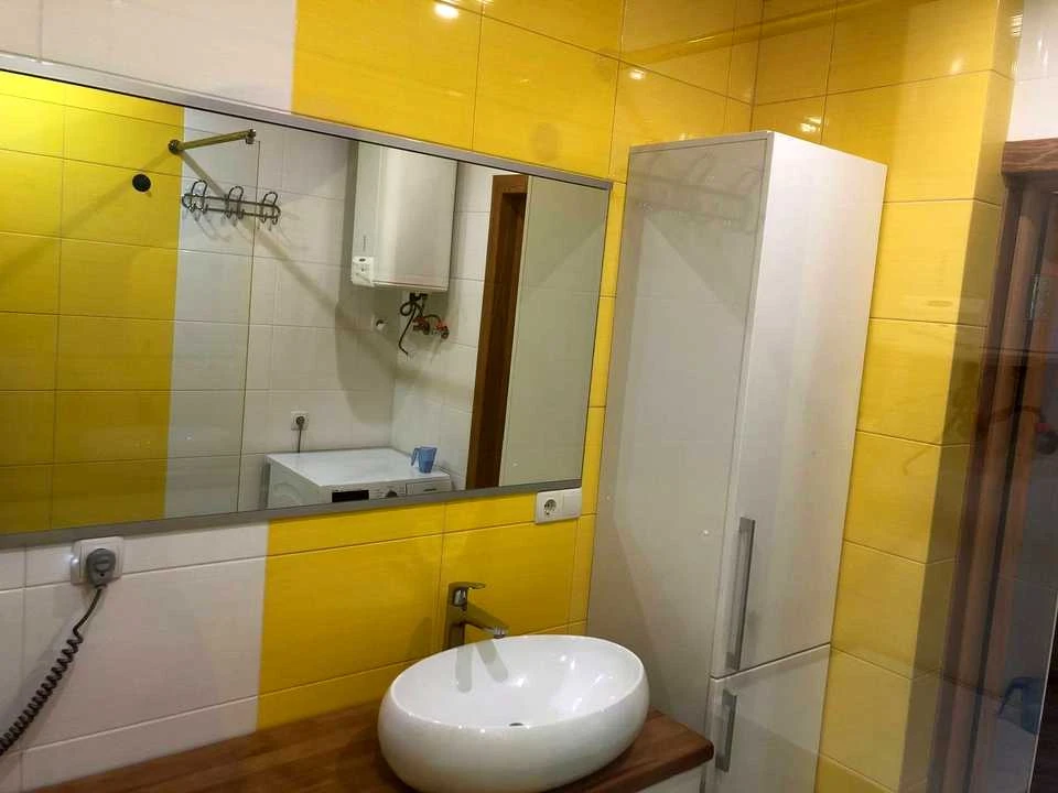 Apartment. Zarechna st.